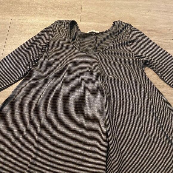 Rolla Coster grey striped 3/4 sleeve tunic size small - Picture 3 of 8